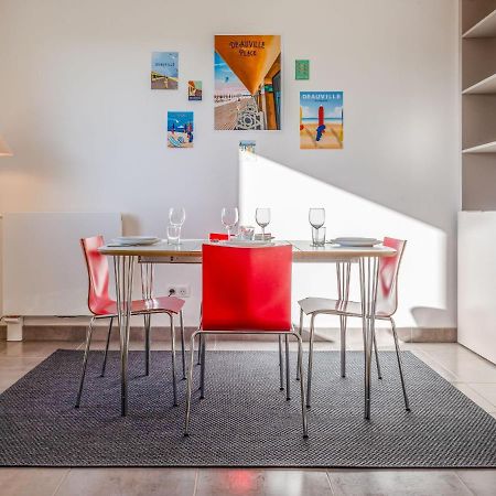 Apartment Les Arts-2 By Interhome Deauville Eksteriør bilde