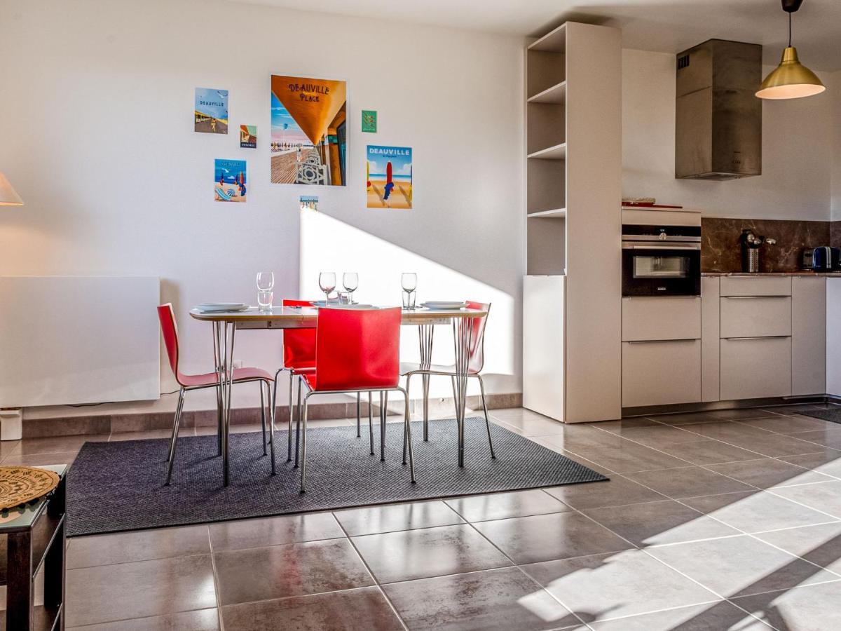 Apartment Les Arts-2 By Interhome Deauville Eksteriør bilde