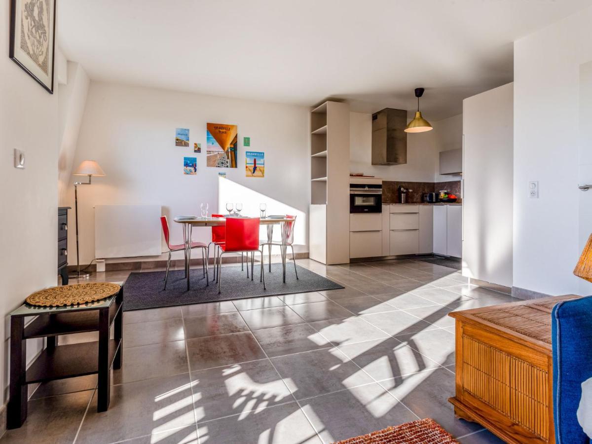 Apartment Les Arts-2 By Interhome Deauville Eksteriør bilde